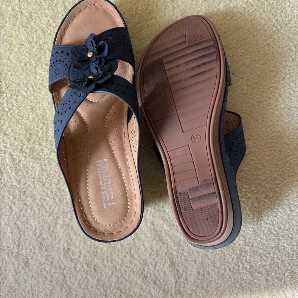 Teva Women's Navy sandals  with Floral Detail 6 1/2